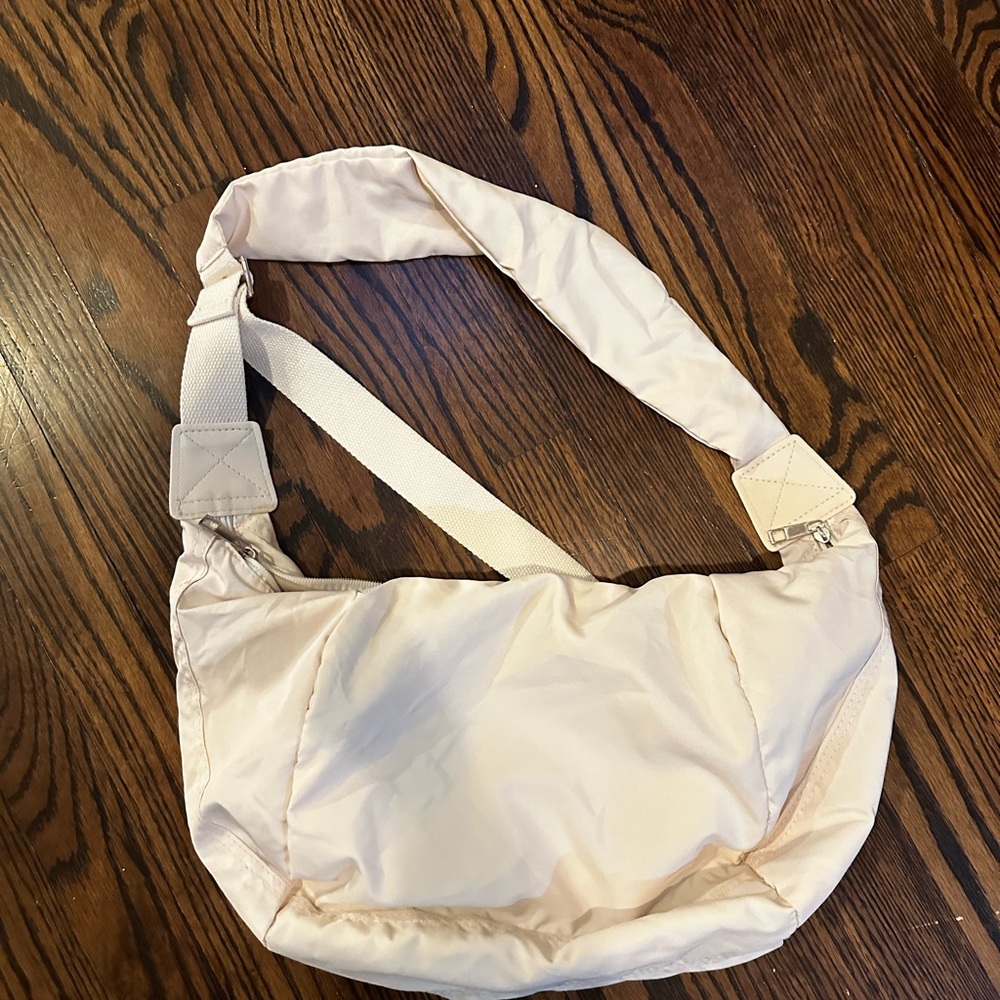 Cream nylon shoulder bag